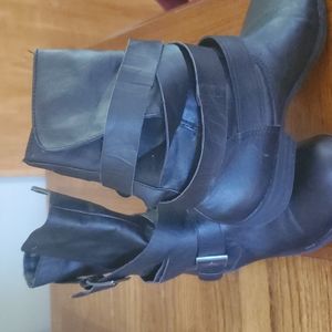 Black pair of American Rag Ladies Boots size 71/2. Worn once! Super Super cute
